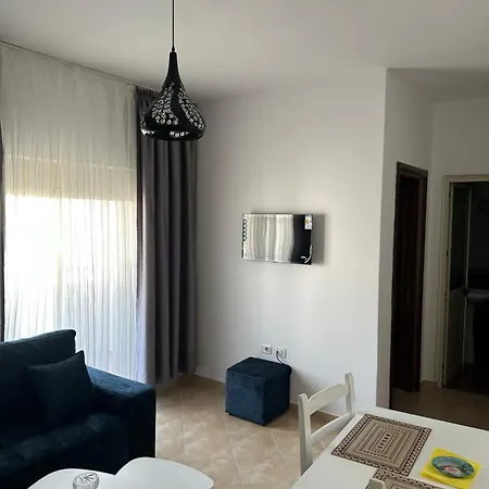 Nazo Sea View Pensjonat Kryemëdhej
