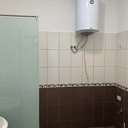 Pensjonat Nazo Sea View Kryemëdhej